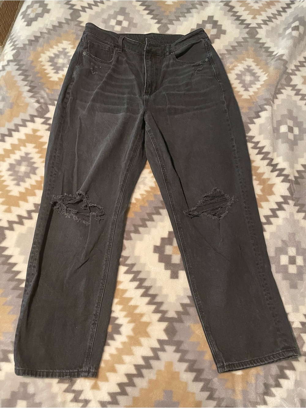 American Eagle Outfitters Black Mom Straight Leg Jeans size 12